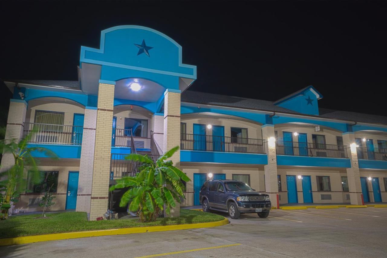 Hotel Bliss Kemah Exterior photo